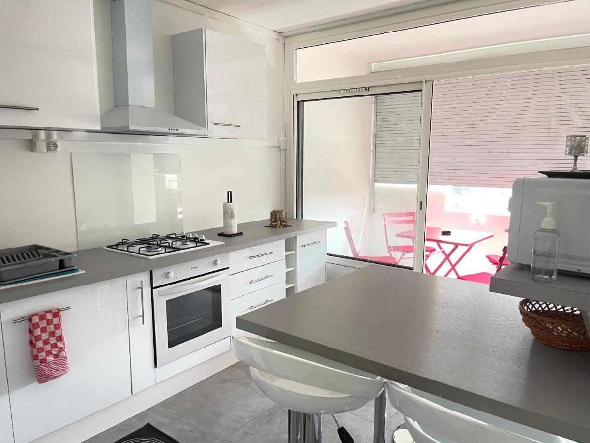 Votre Cocon Parfait A 9 Min D'Eurexpo Et 14 Min Groupama Apartment Saint-Priest  Exterior photo