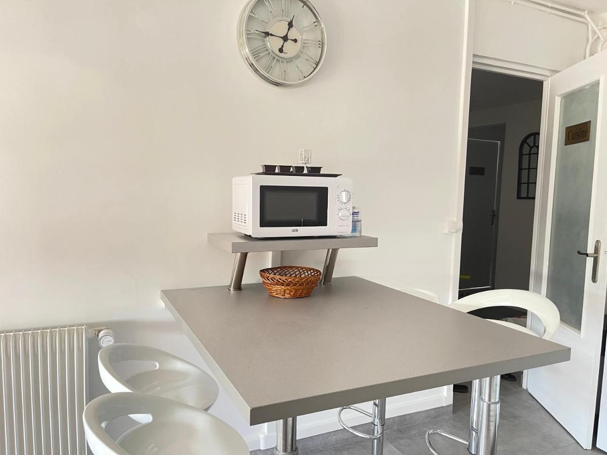 Votre Cocon Parfait A 9 Min D'Eurexpo Et 14 Min Groupama Apartment Saint-Priest  Exterior photo